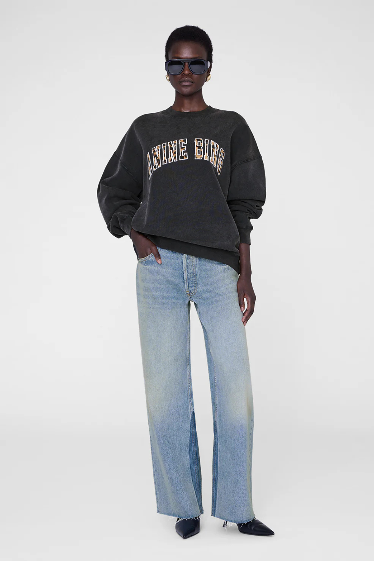 Miles Sweatshirt Leopard Washed Black