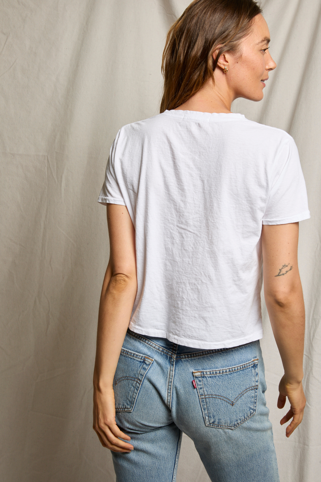Perfectwhitetee Beckett Crispy Cotton V Neck Tee White