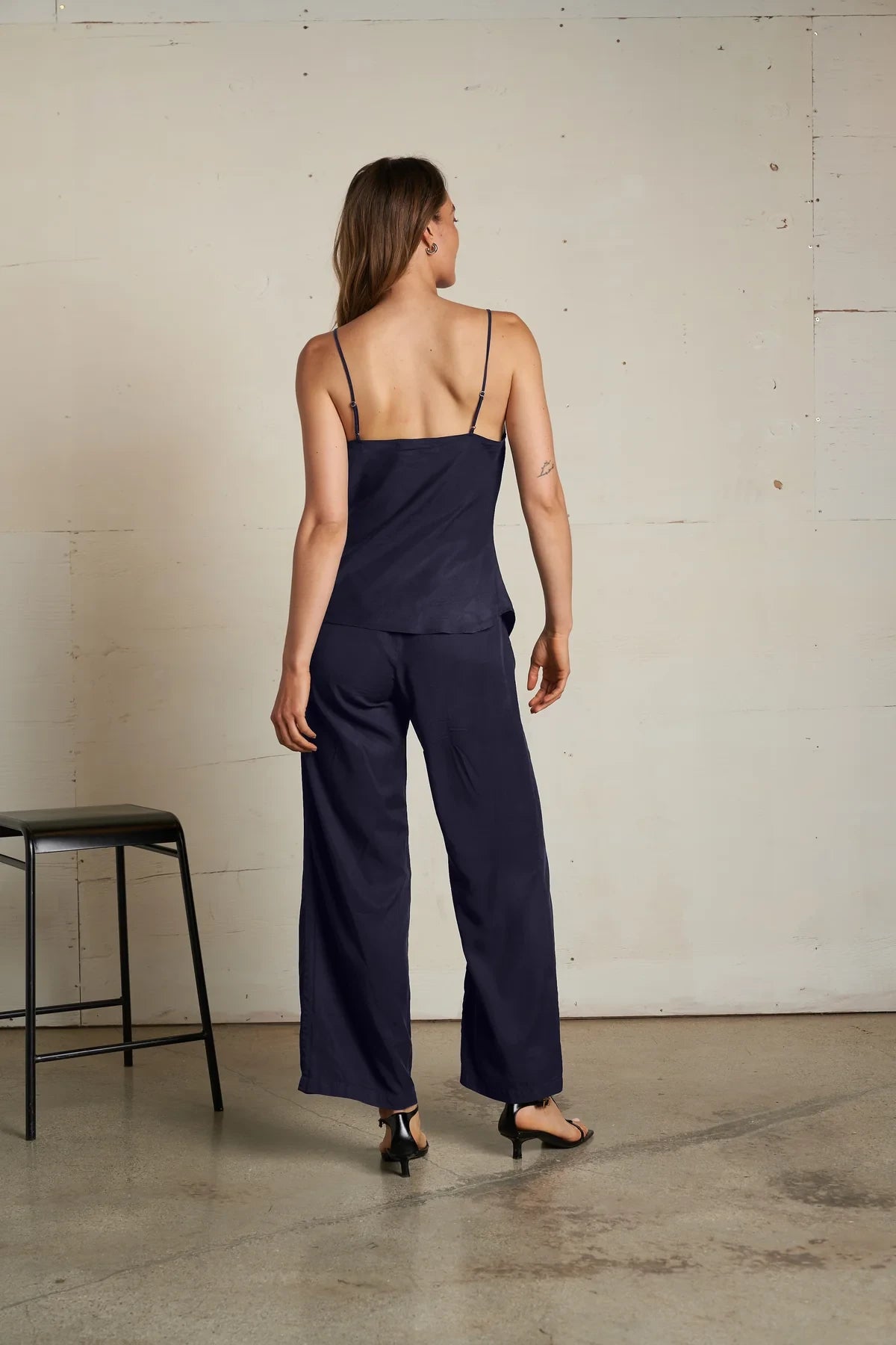 Linda Tencel Bias Cami Navy