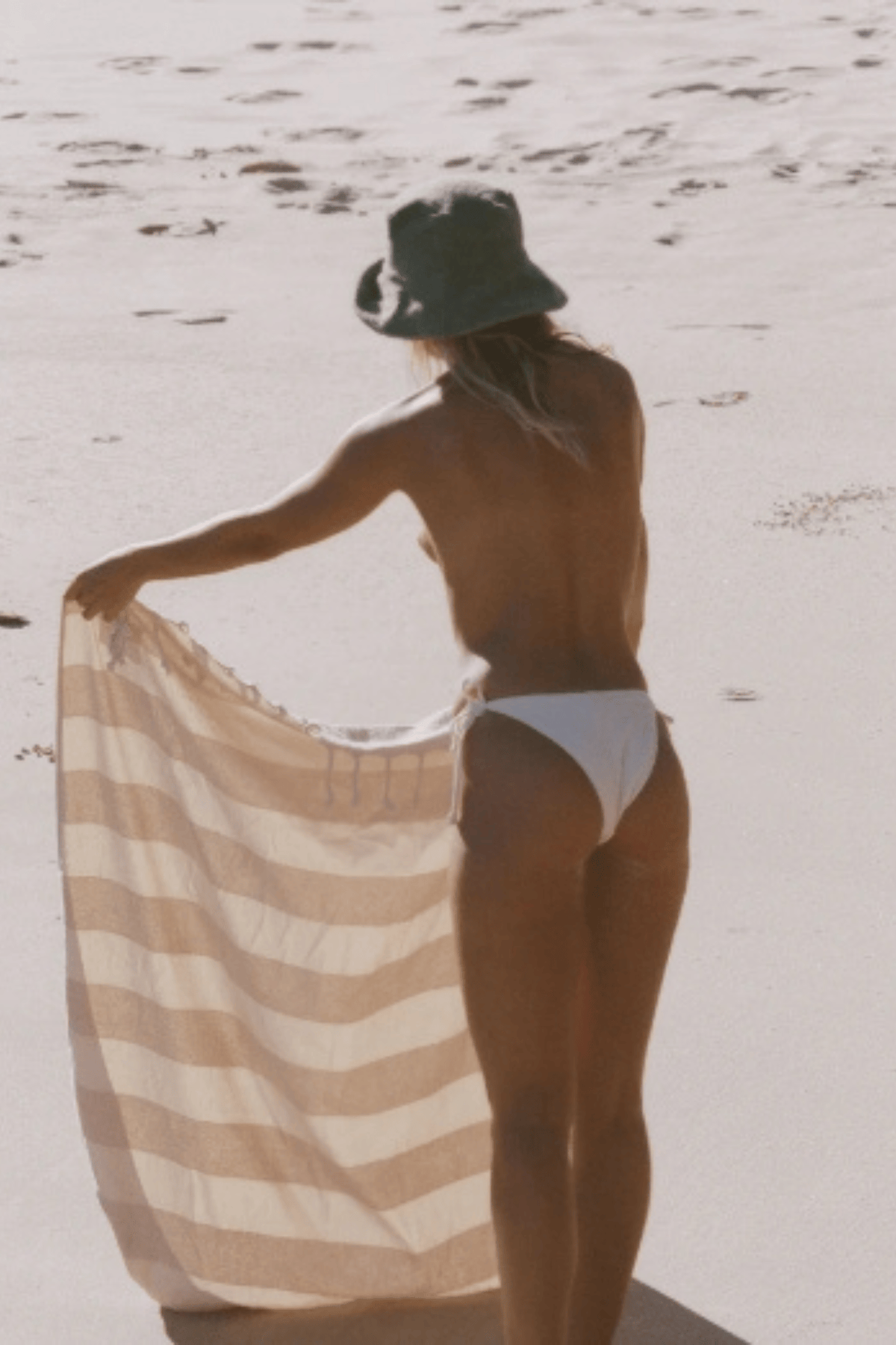 Beach towels for the Bondi to Bronte coastal walk, from the Tuchuzy Bondi Beach boutique