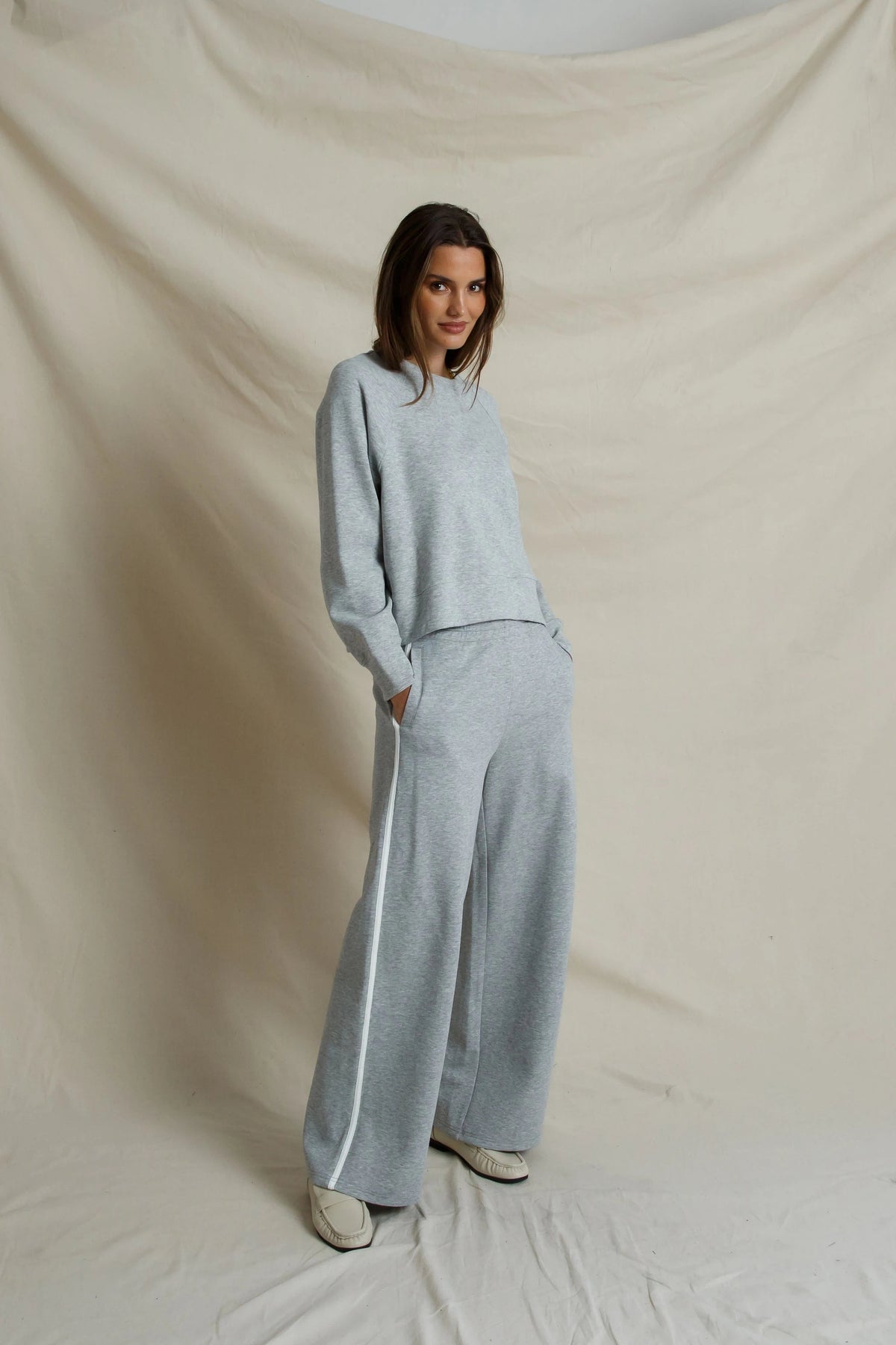 Perfectwhitetee Nell Travel Crew Neck Sweatshirt in Heather Grey, an easy airport outfit