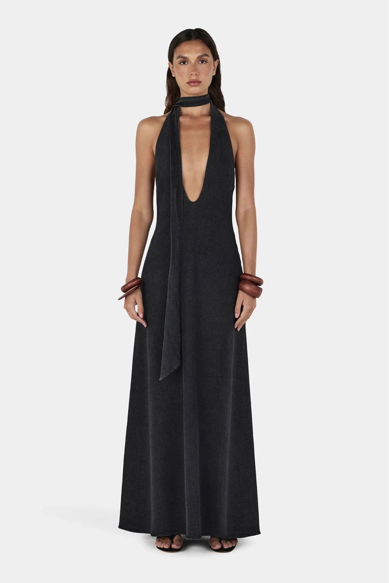 Mother of the bride outfit inspiration - an elegant charcoal maxi dress from Tuchuzy