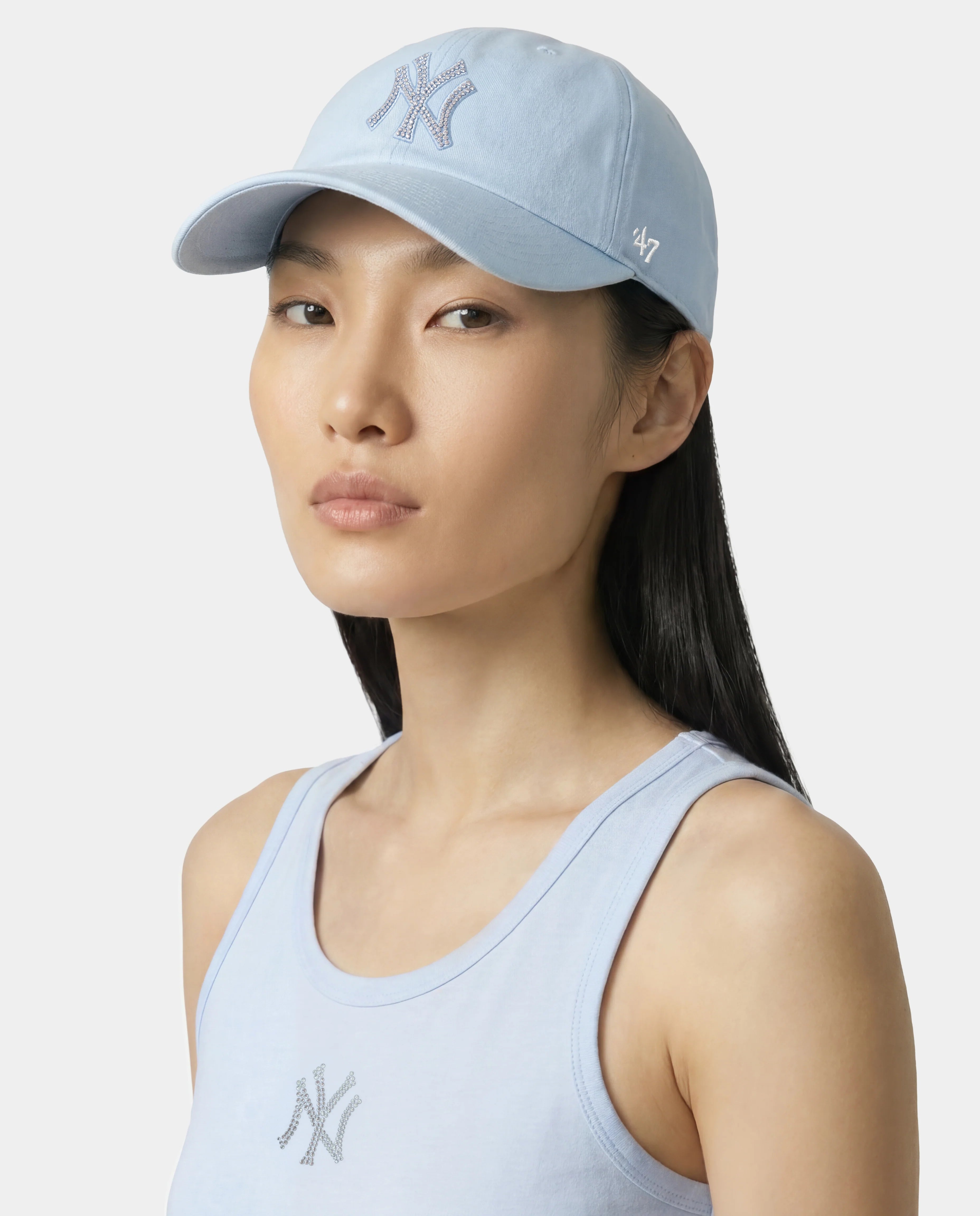 Sporty &amp; Rich Yankees Krystal Hat Ciel/White