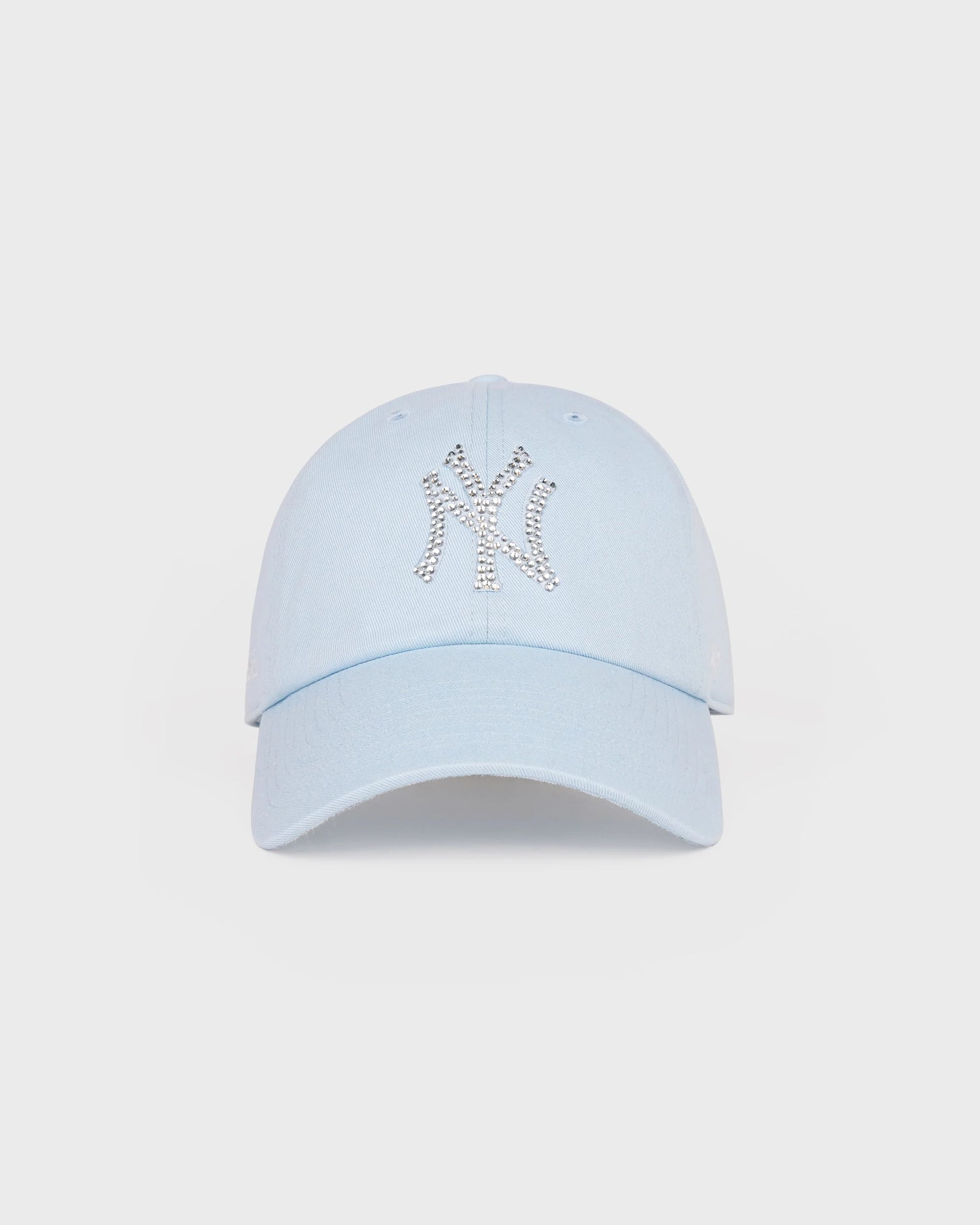 Sporty &amp; Rich Yankees Krystal Hat Ciel/White