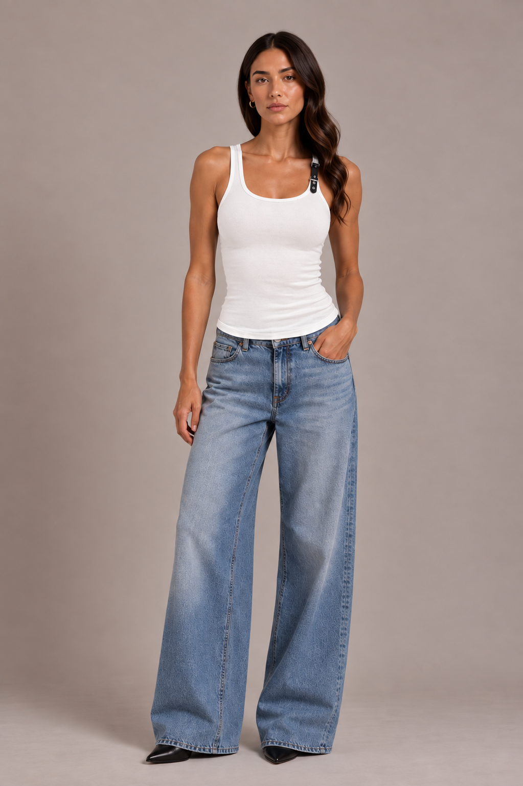 Chosen By Tuchuzy Buckle Scoop Tank White