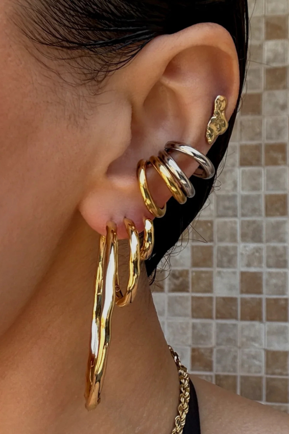 Granada Hammered Gold Hoops
