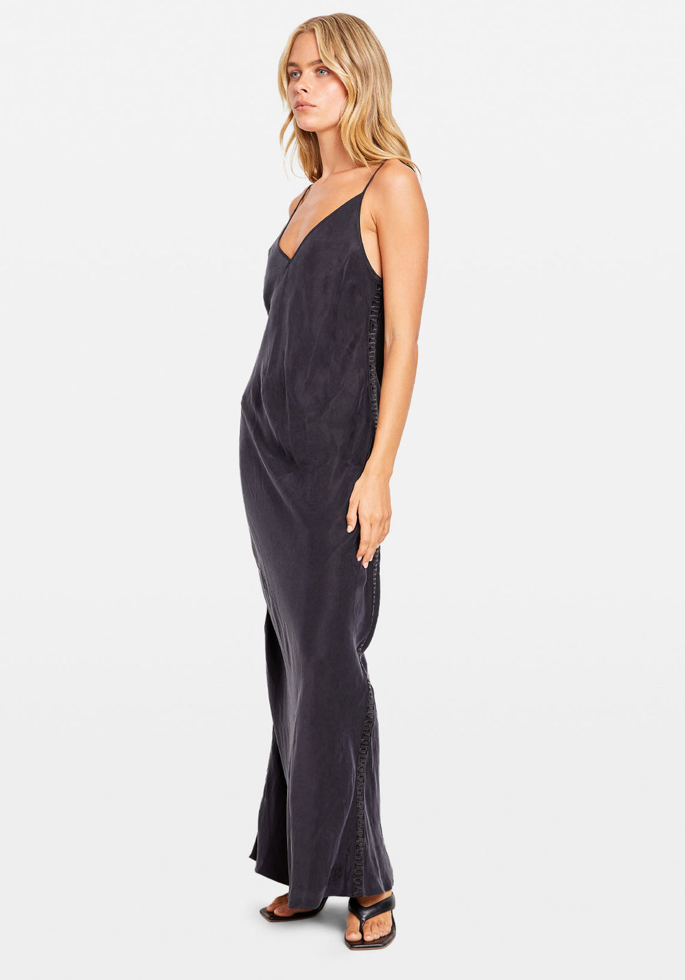 EDEN NIGHT EMBROIDERED MAXI DRESS BLACK