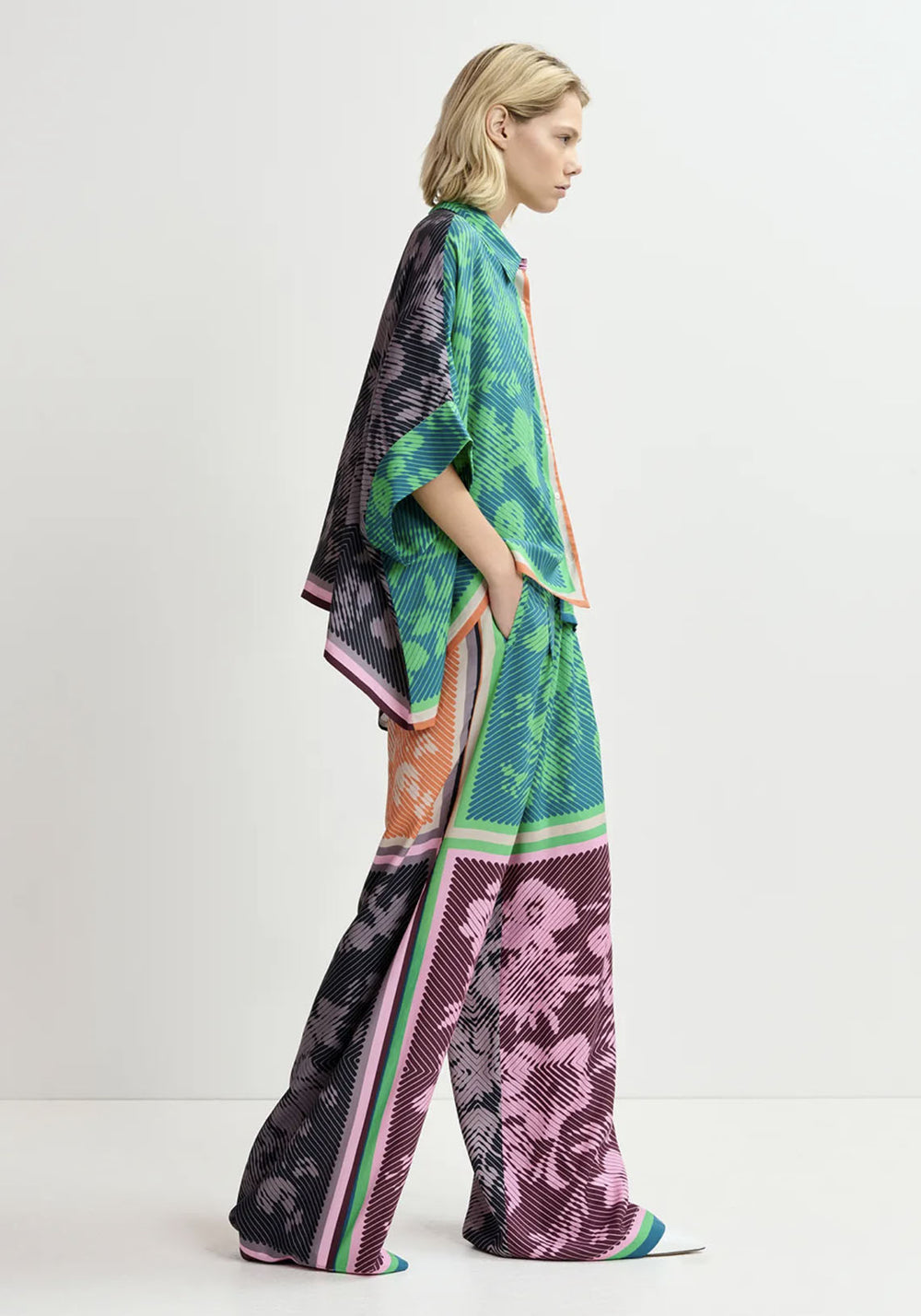 MULTICOLOR PRINTED WIDE-LEG PANTS