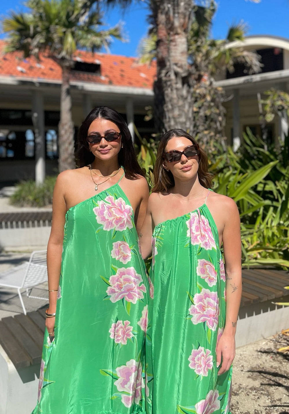 FLORAL VIBING GREEN MAXI DRESS