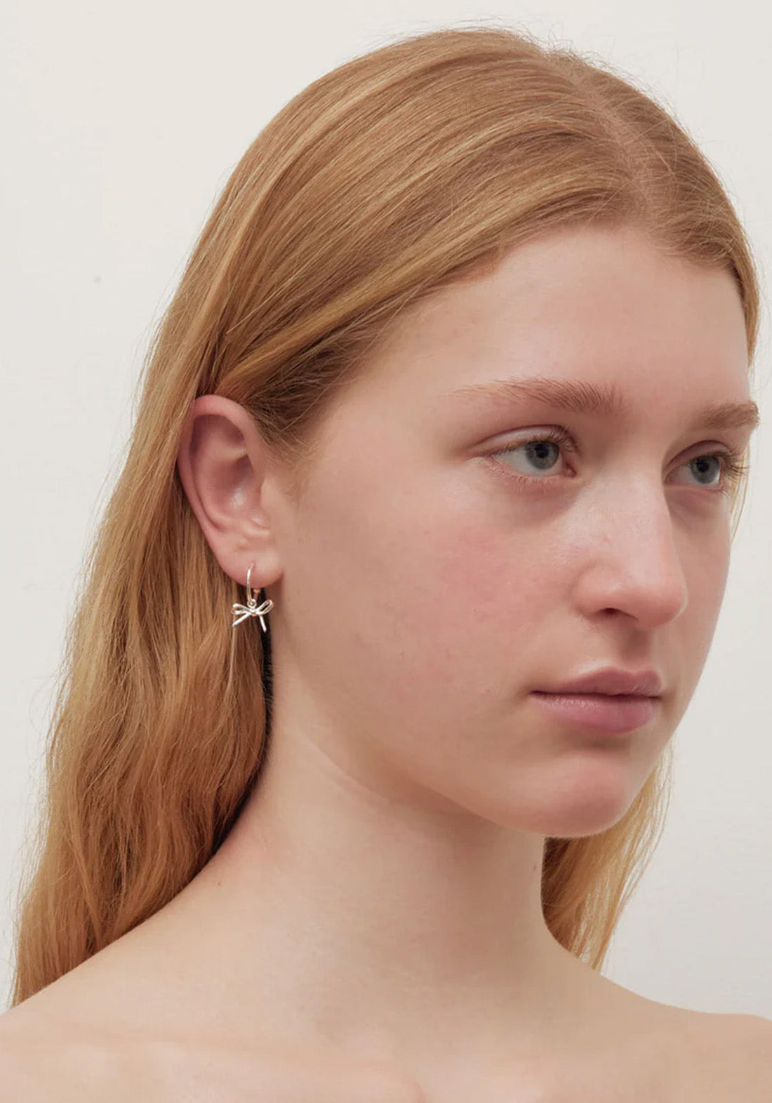 Bow Signature Hoop Earrings Gold Plated