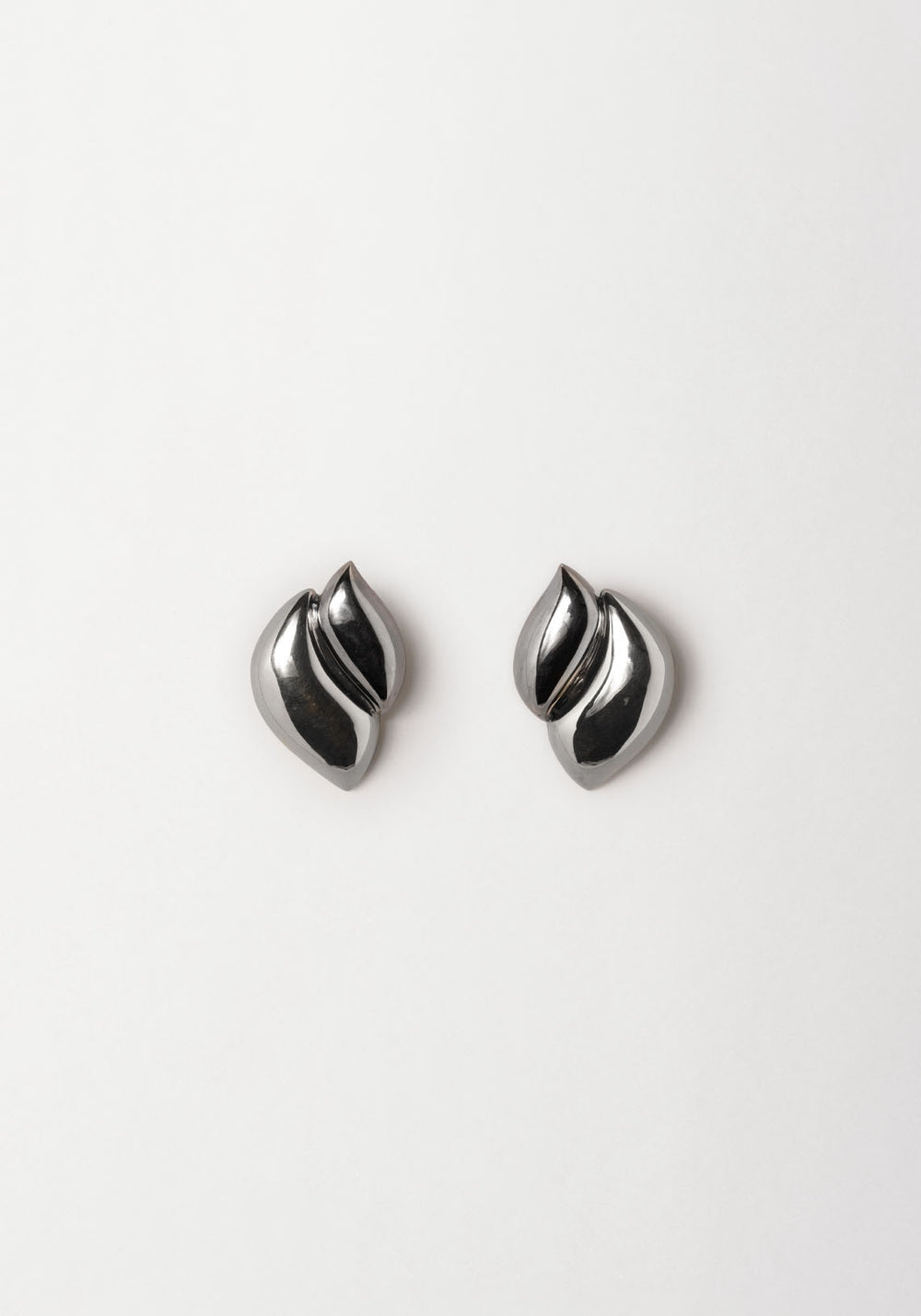 PETAL EARRINGS SILVER