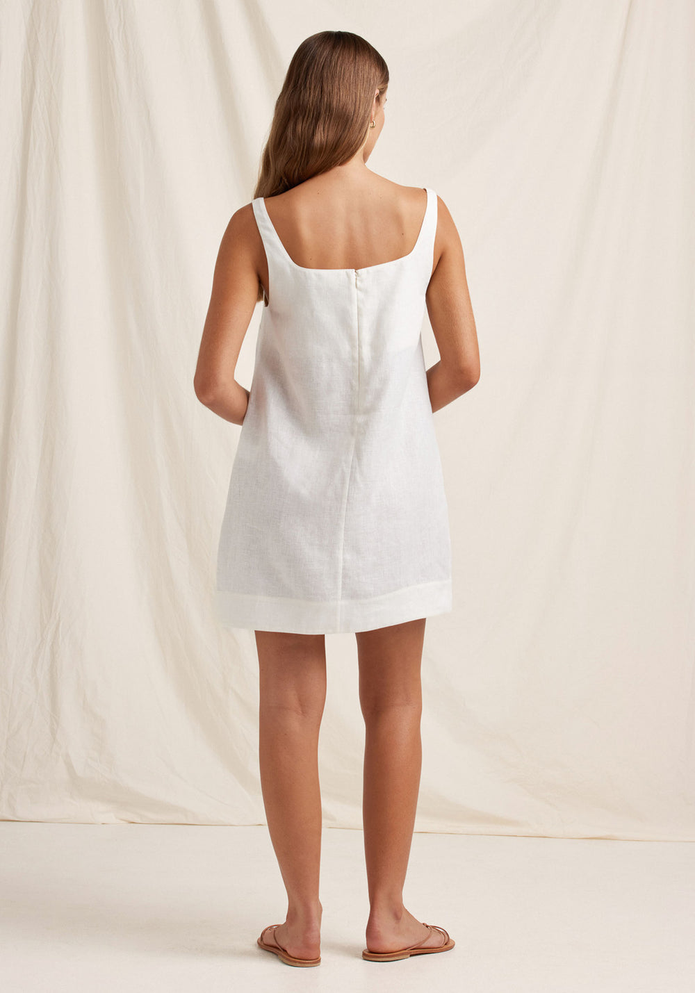 EMBROIDERED SHIFT MINI DRESS CREME