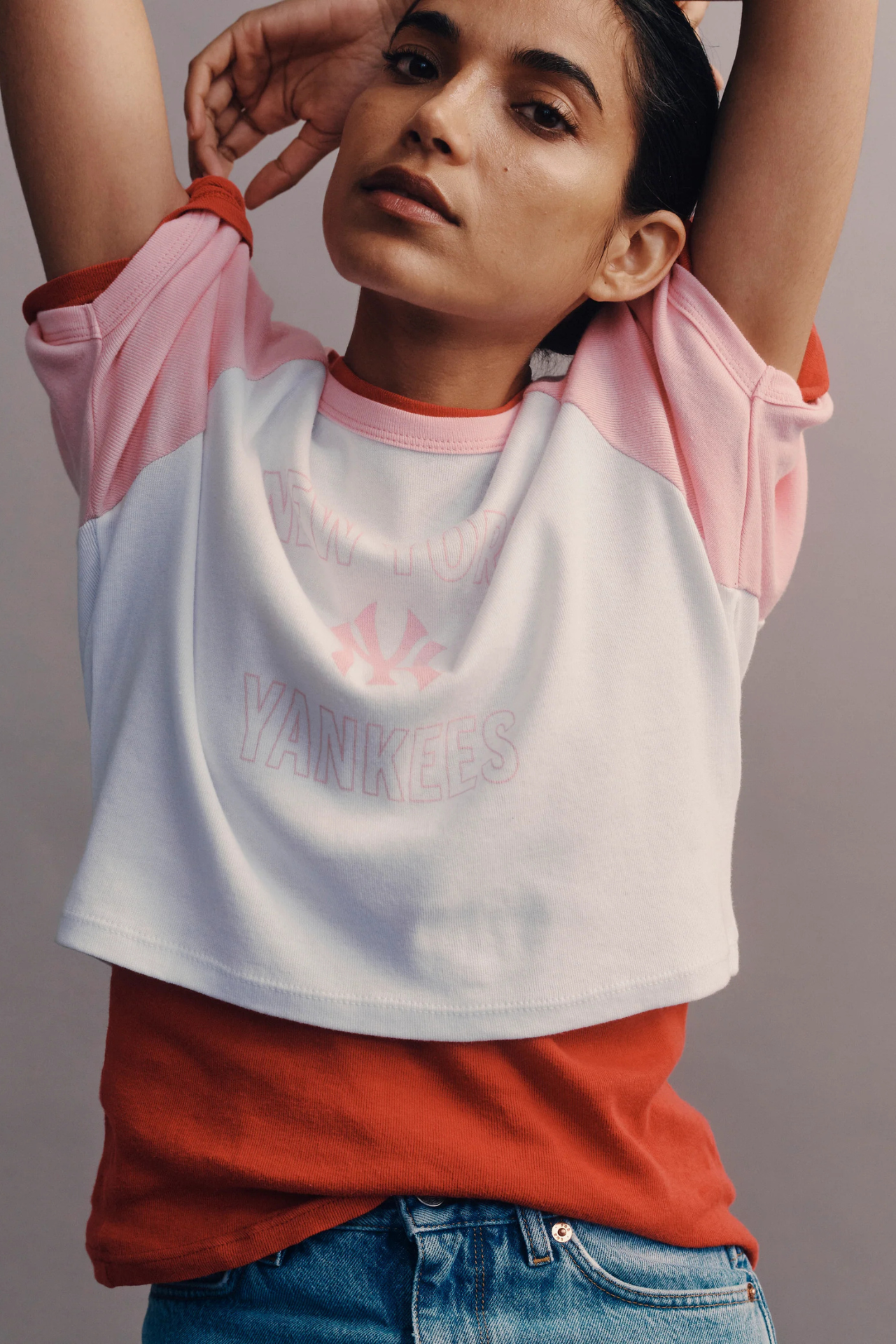 Sporty &amp; Rich Yankees Arch Baby Baseball Tee White/Candy