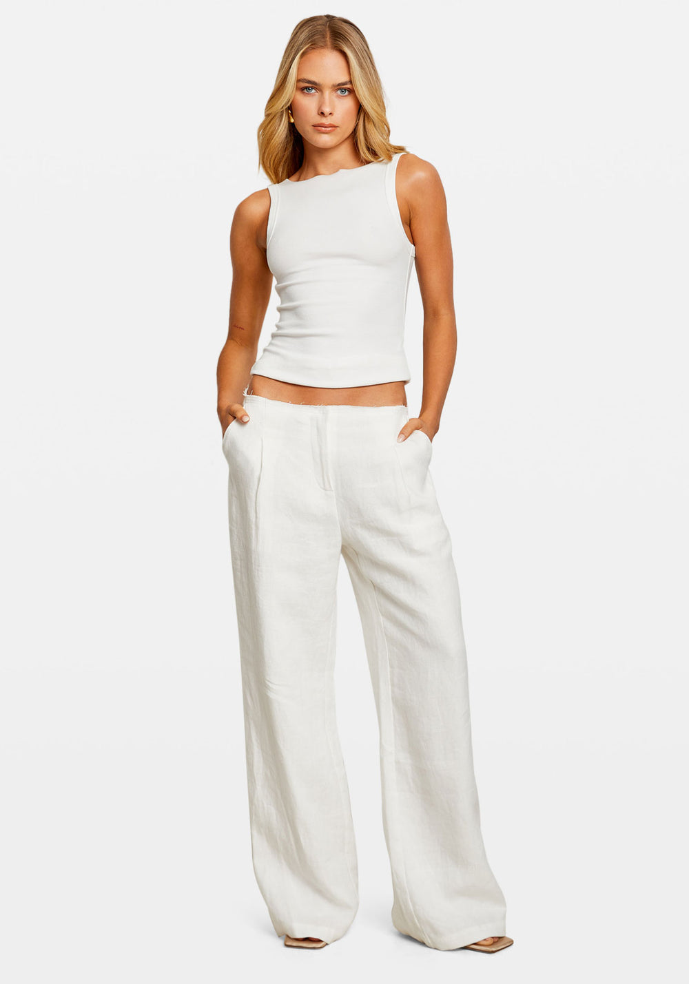 UO Martina Linen Low-Rise Trouser Pant | Urban Outfitters
