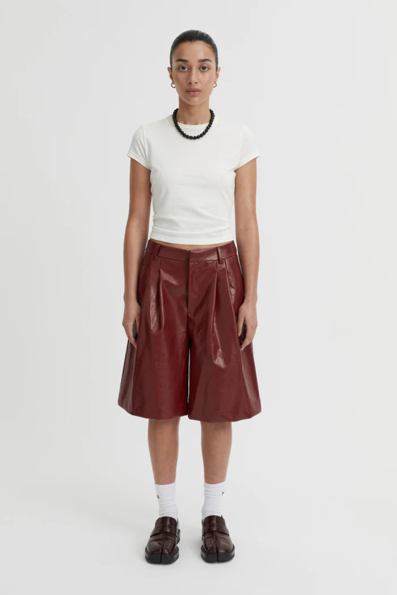 KAIA SHORTS BURGANDY