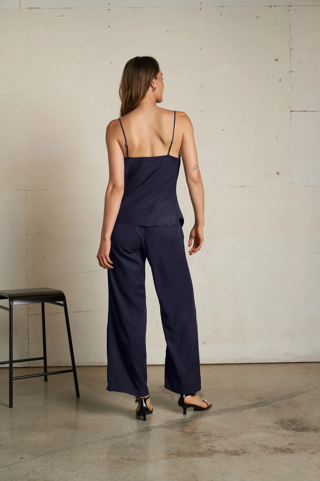 Linda Tencel Bias Cami Navy