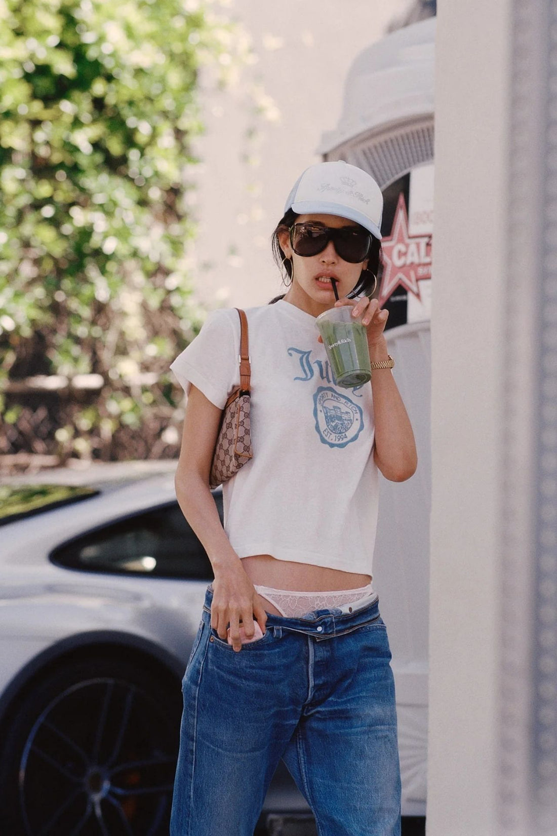 Sporty &amp; Rich Juicy Emblem Essentials T Shirt Sky Blue