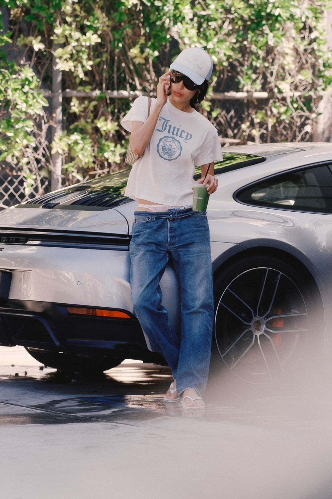Sporty &amp; Rich Juicy Emblem Essentials T Shirt Sky Blue