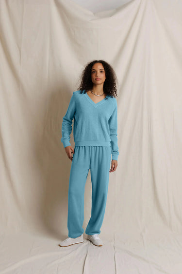 Perfect White Tee Zuri Reverse Fleece V Neck Sweatshirt Milky Blue