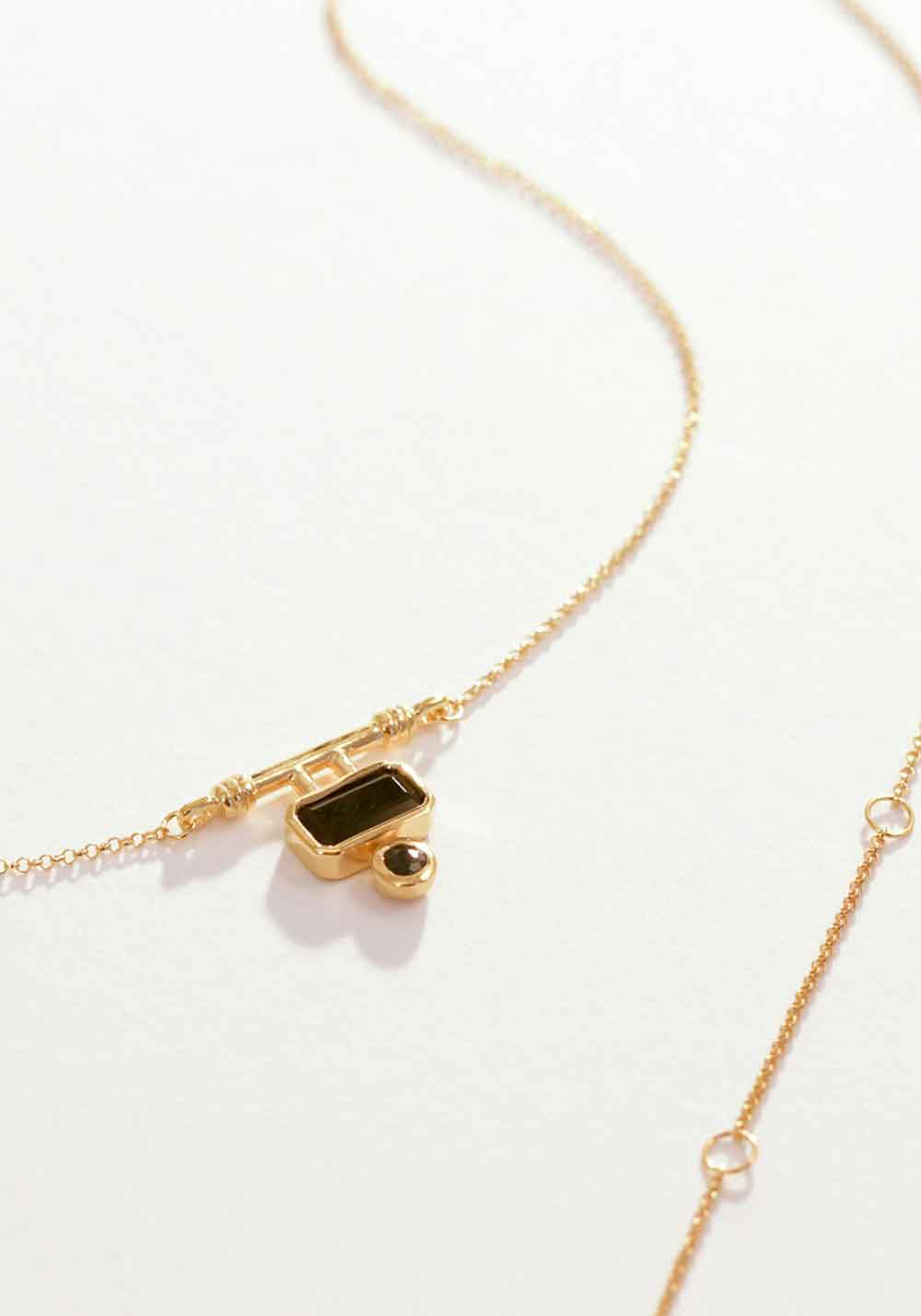 JOY NECKLACE ONYX GOLD